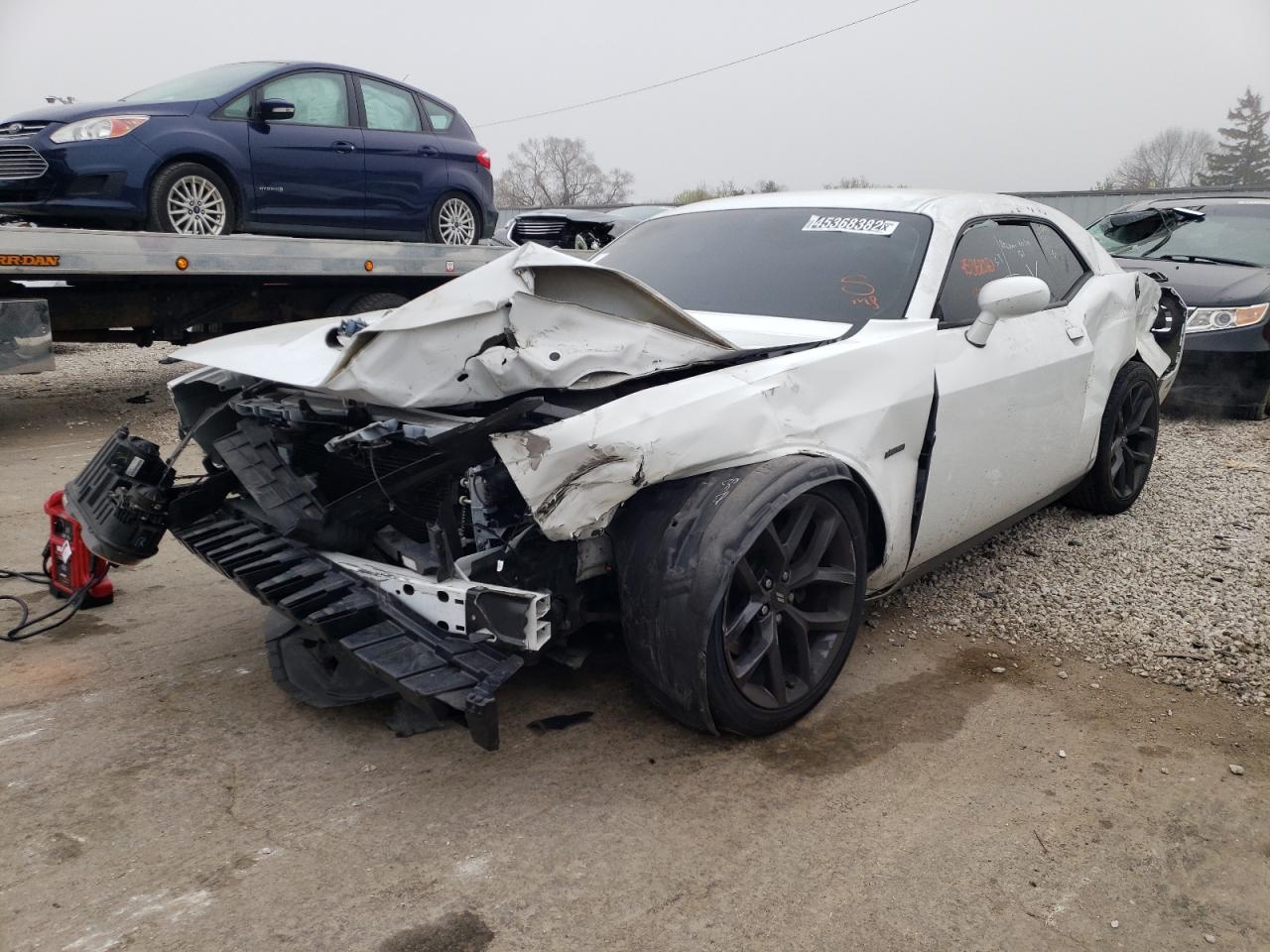 Photo 2 from auction – 2019 DODGE CHALLENGER with VIN 2C3CDZBTXKH660496