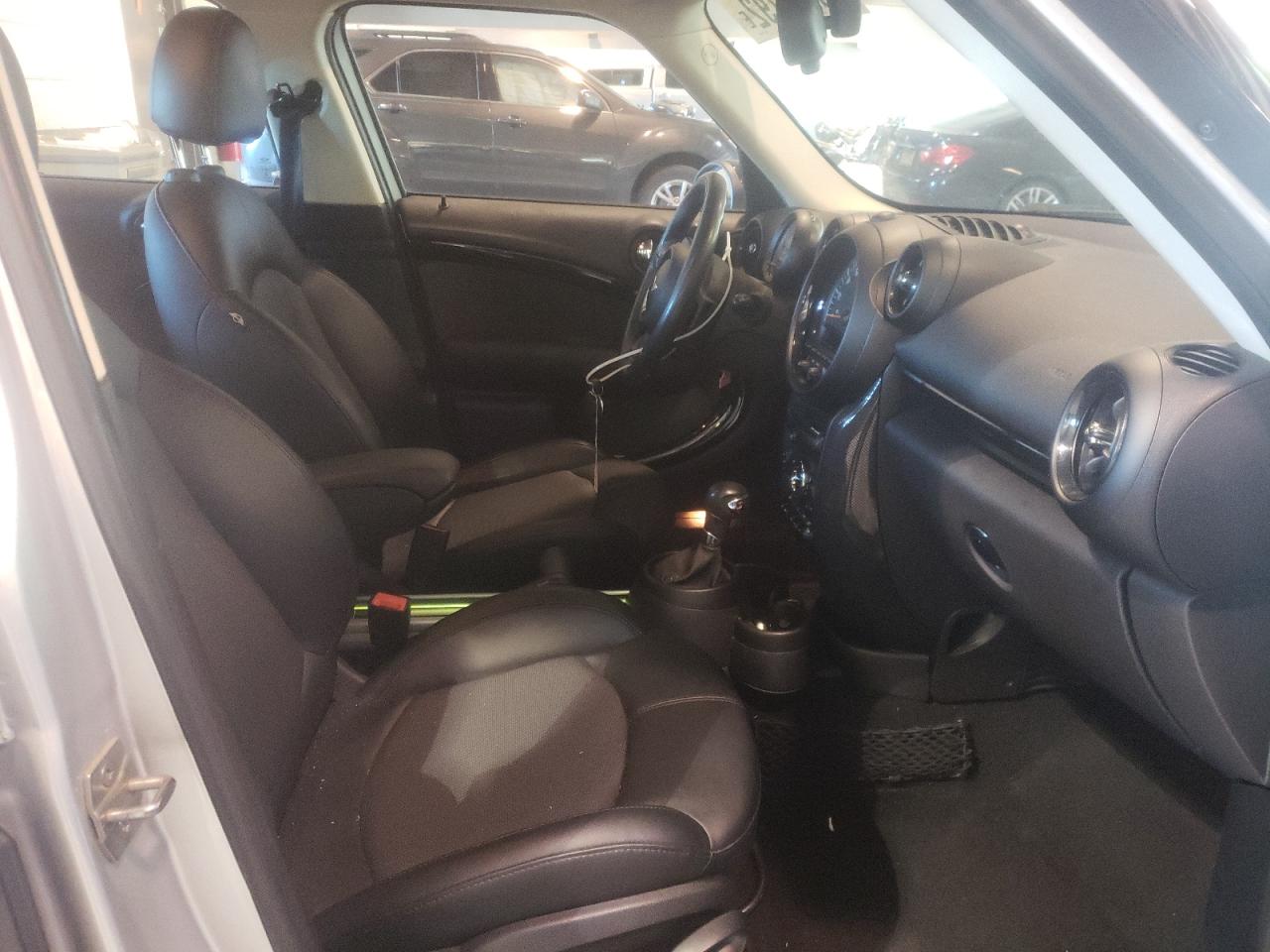Photo 5 from auction – 2015 MINI COOPER S C with VIN WMWZC5C57FWP49027
