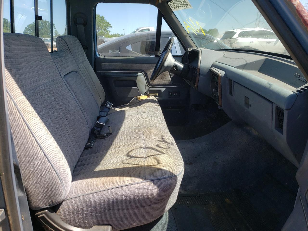 Photo 5 from auction – 1990 FORD F150 with VIN 1FTDF15N3LNB32106