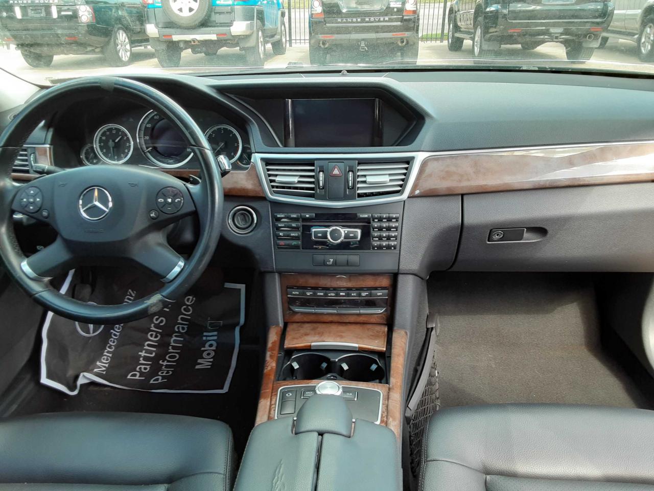 Photo 9 from auction – 2013 MERCEDES-BENZ E 350 BLUE with VIN WDDHF2EBXDA686254