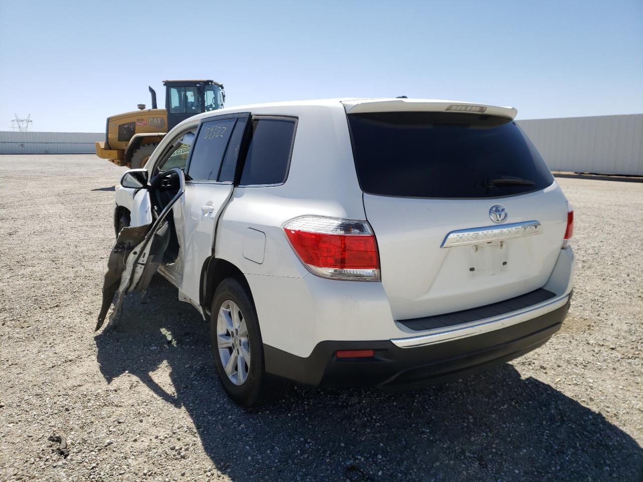 Photo 3 from auction – 2012 TOYOTA HIGHLANDER with VIN 5TDZK3EH6CS052297