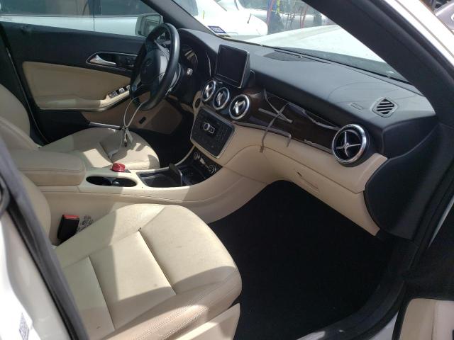 Photo 5 from auction – 2014 MERCEDES-BENZ CLA 250 with VIN WDDSJ4EB7EN061014
