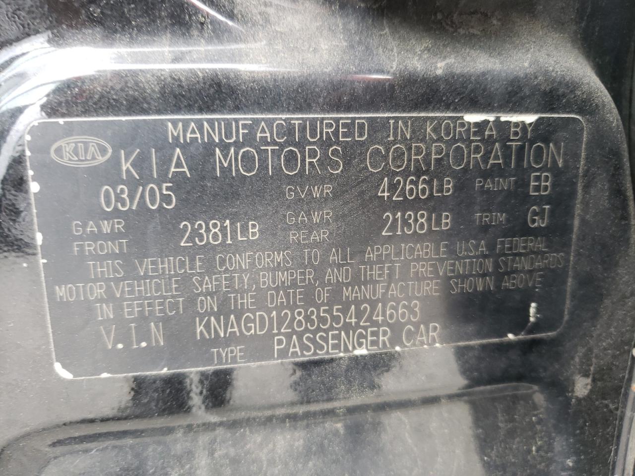 Photo 10 from auction – 2005 KIA OPTIMA LX with VIN KNAGD128355424663