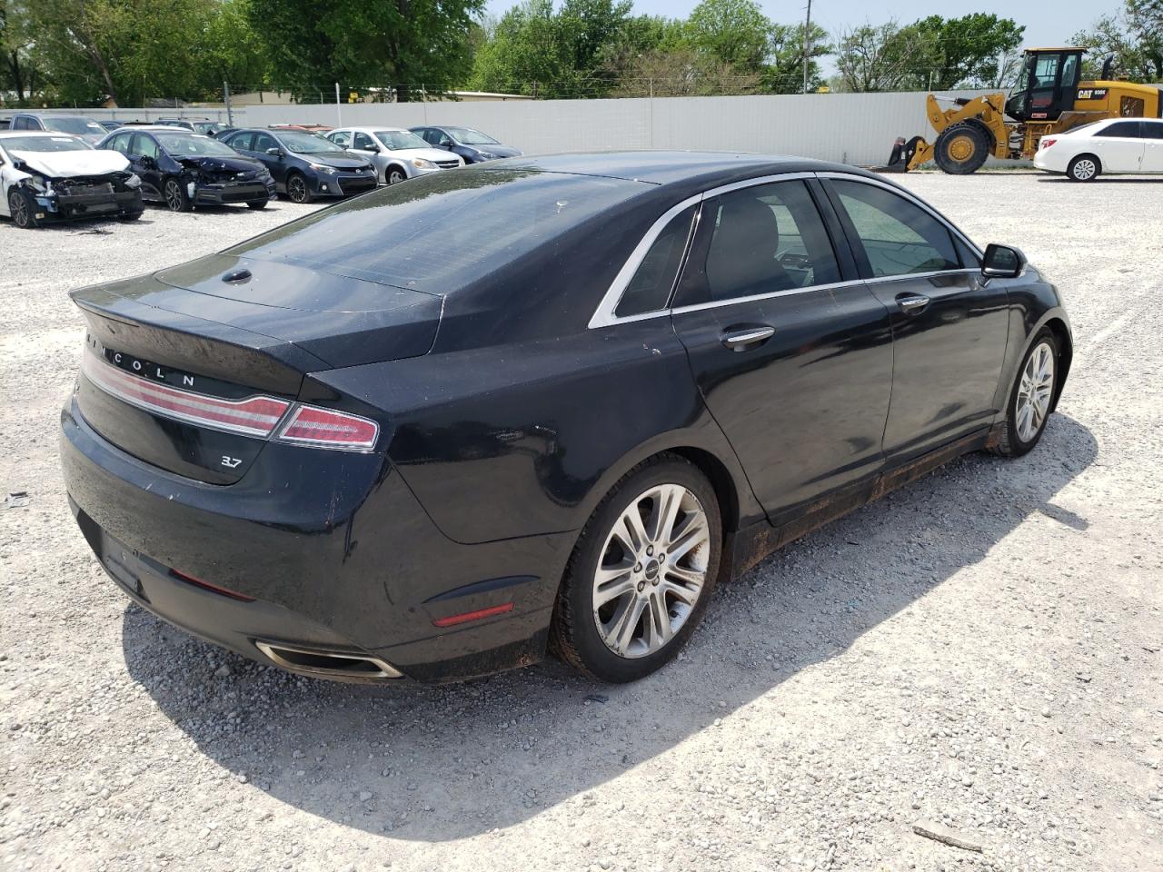 Photo 4 from auction – 2014 LINCOLN MKZ with VIN 3LN6L2GK8ER828126