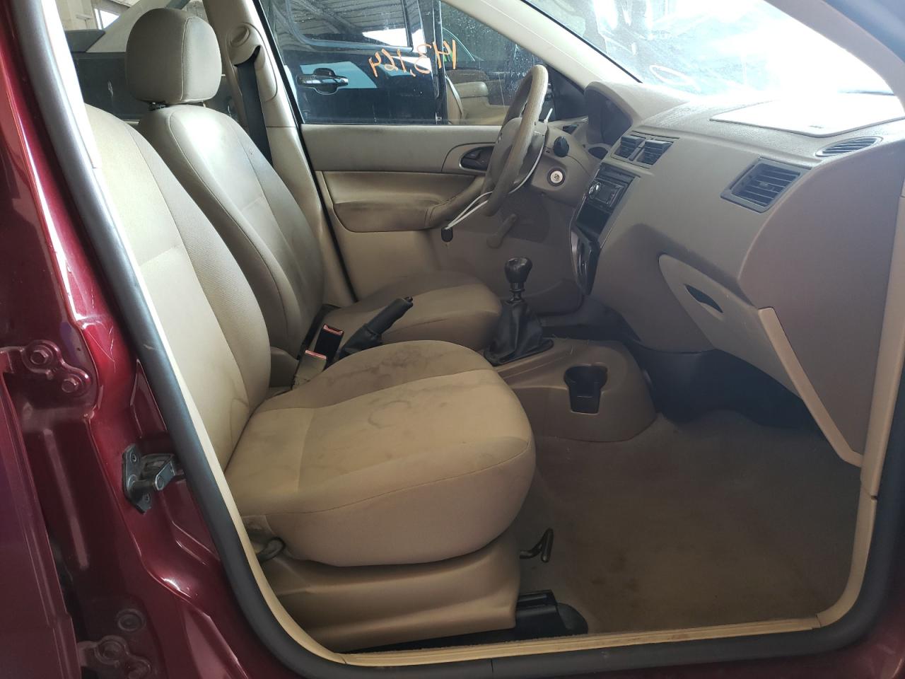 Photo 5 from auction – 2006 FORD FOCUS ZX4 with VIN 1FAFP34N16W104019