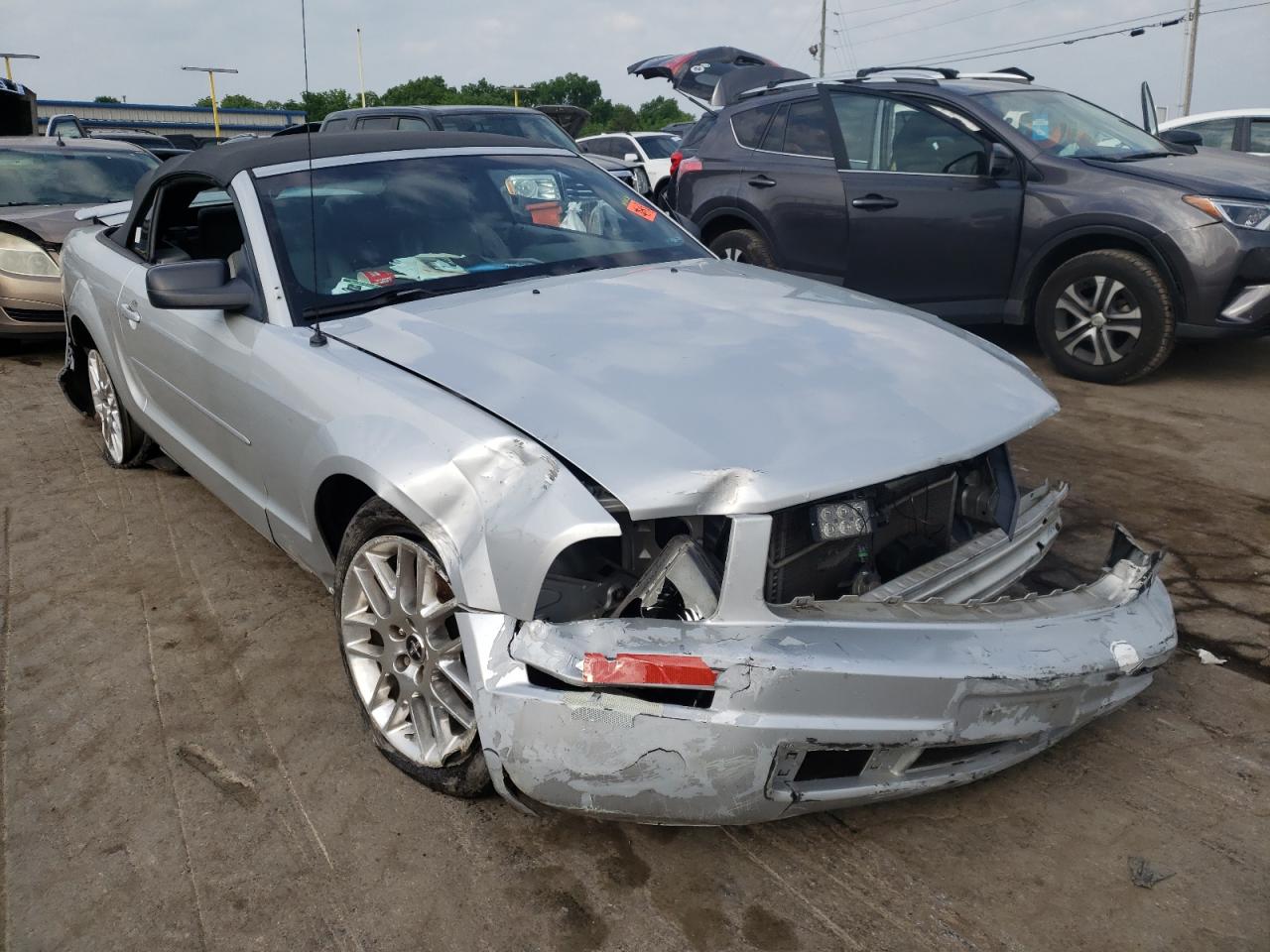FORD MUSTANG 2007 with VIN 1ZVFT84N475287486 - Photo from auction
