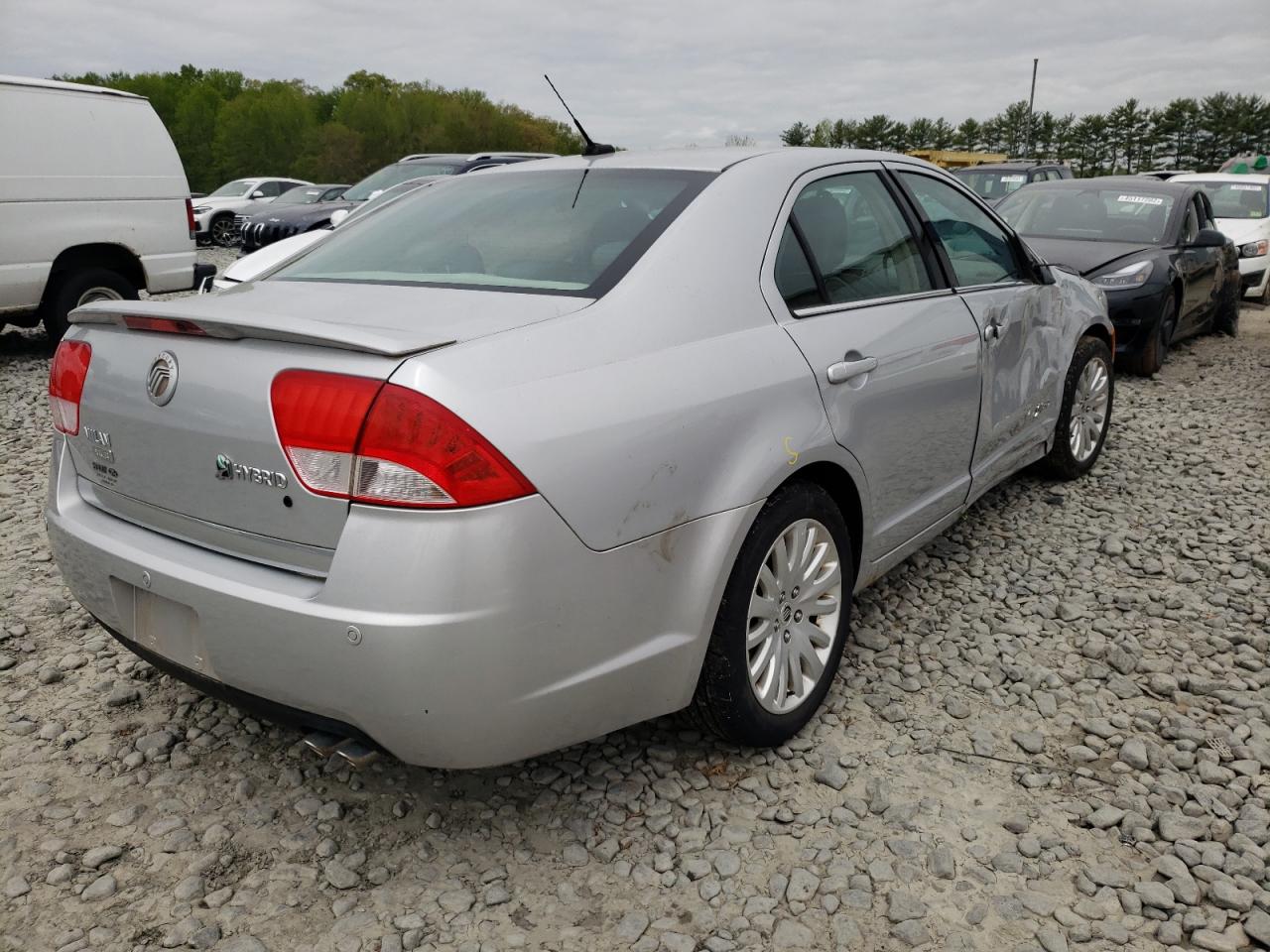 Photo 4 from auction – 2010 MERCURY MILAN HYBR with VIN 3MEDM0L36AR611596