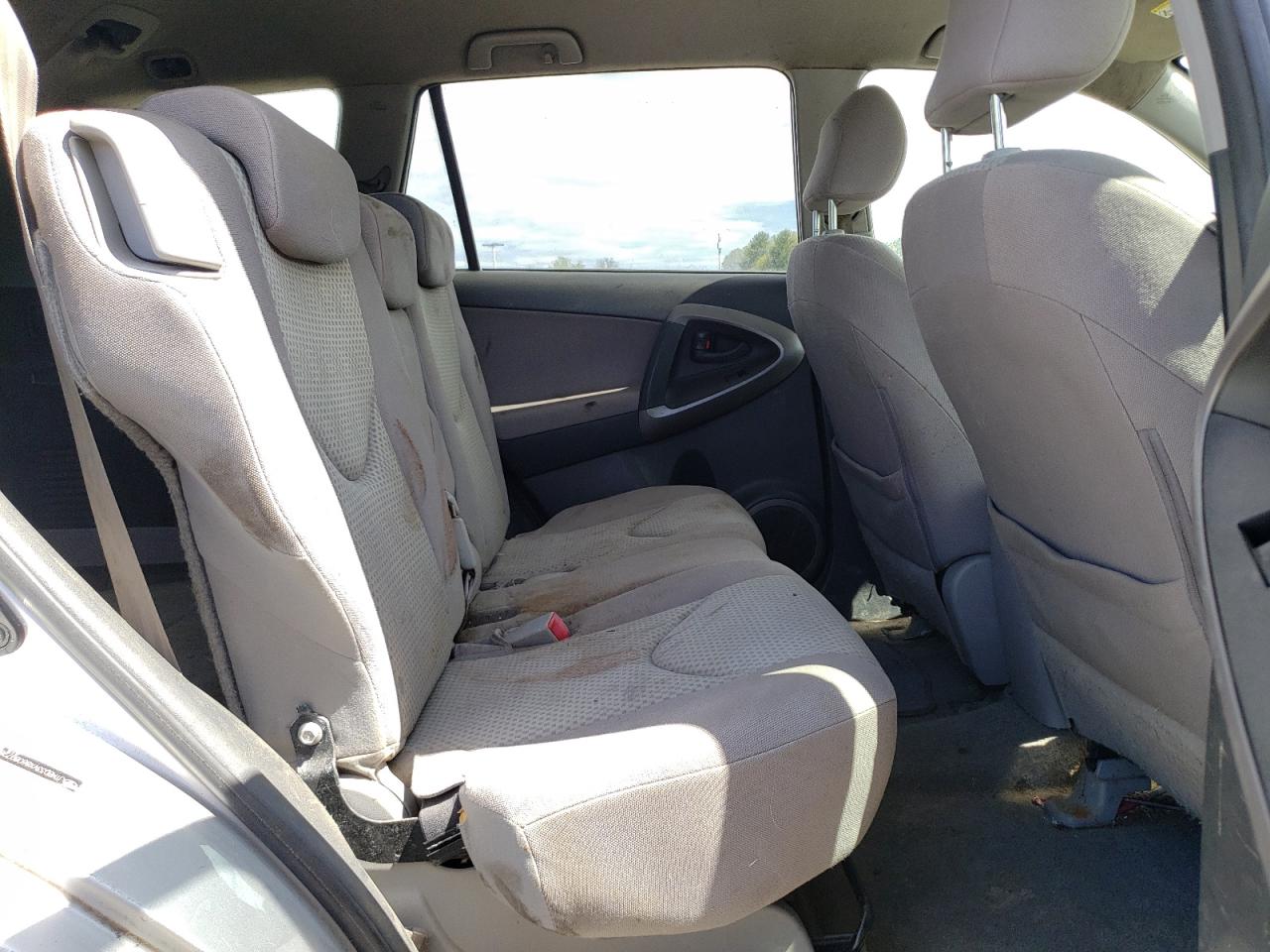 Photo 6 from auction – 2008 TOYOTA RAV4 with VIN JTMBD33VX86080728