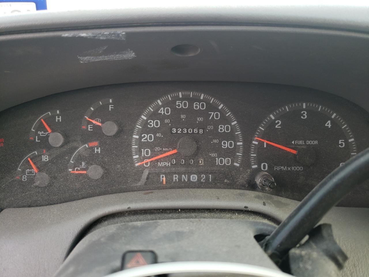 Photo 8 from auction – 1998 FORD EXPEDITION with VIN 1FMRU17L6WLC38715