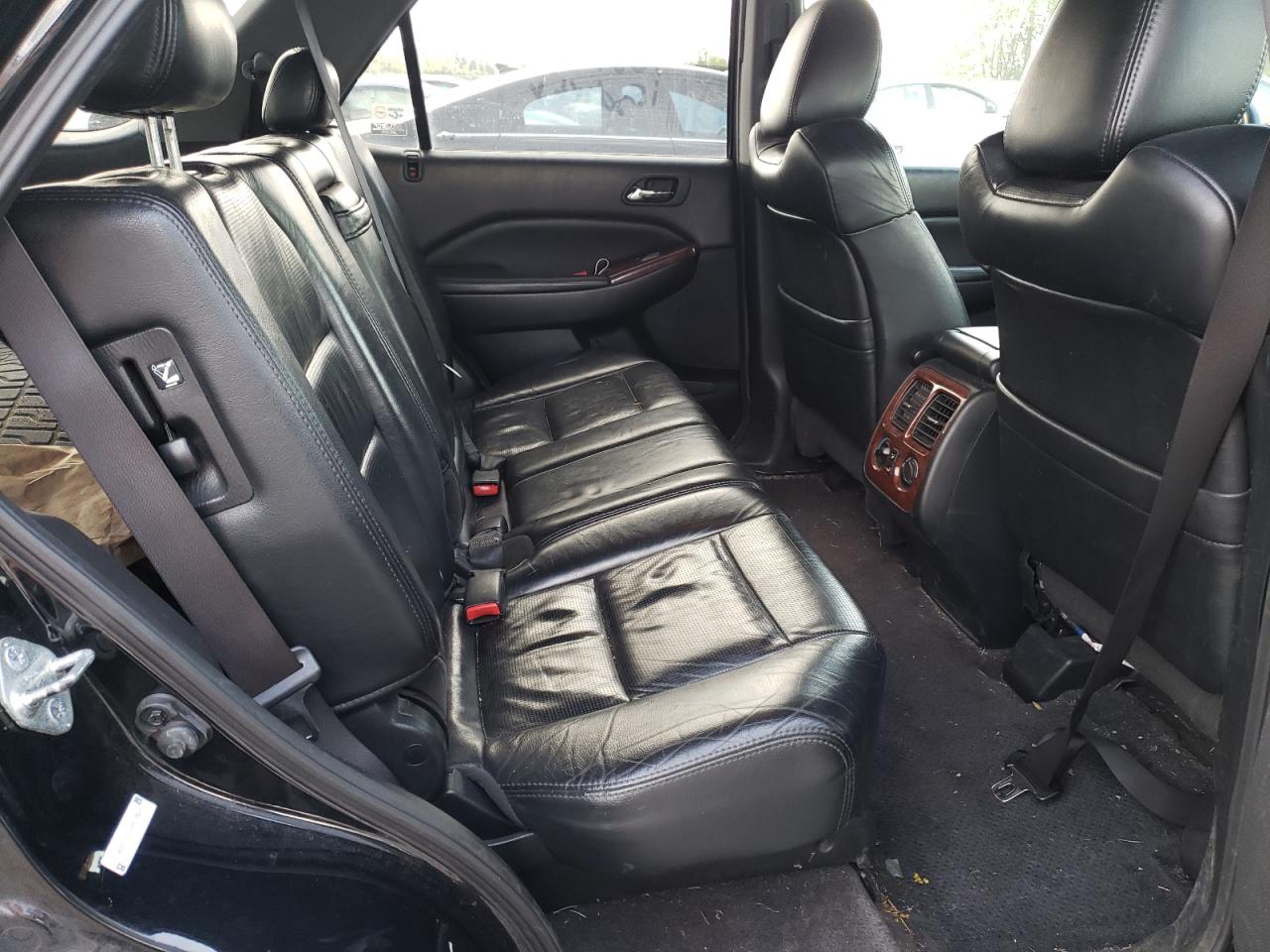 Photo 6 from auction – 2005 ACURA MDX with VIN 2HNYD18235H519026