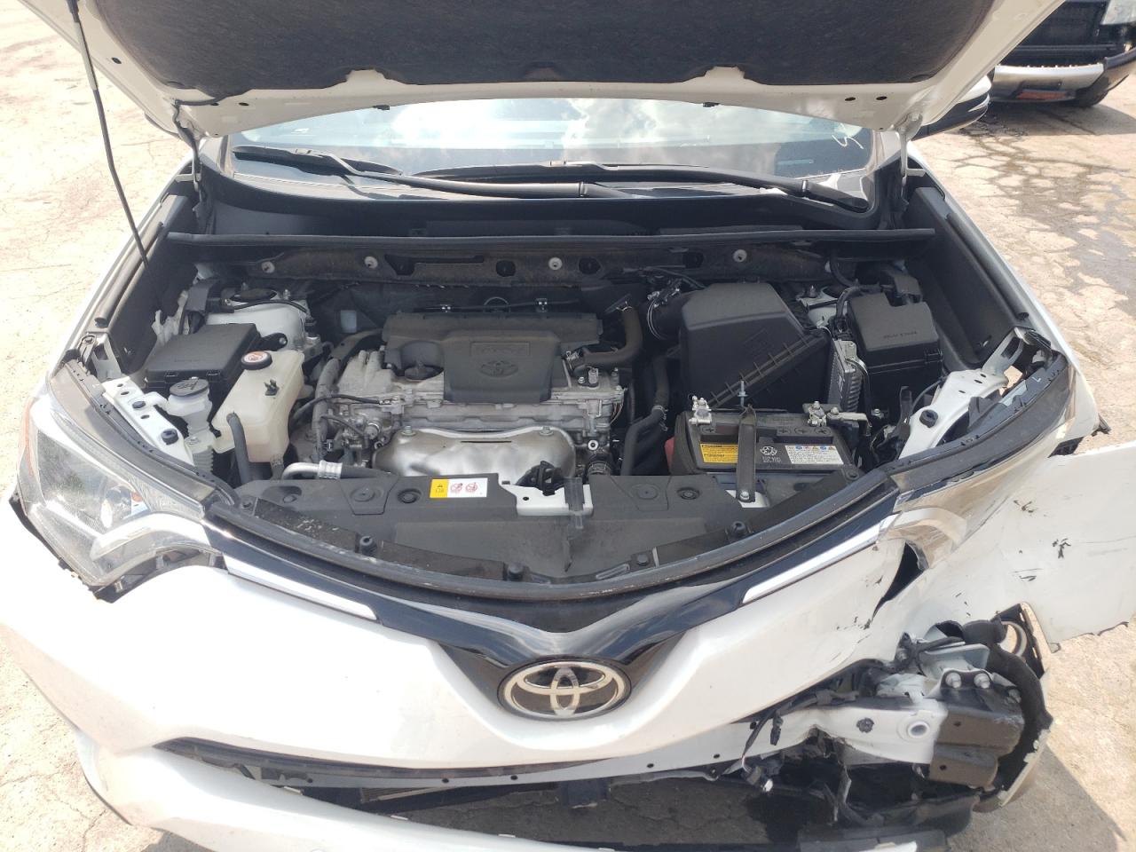 Photo 7 from auction – 2018 TOYOTA RAV4 ADVEN with VIN JTMWFREV2JJ168364