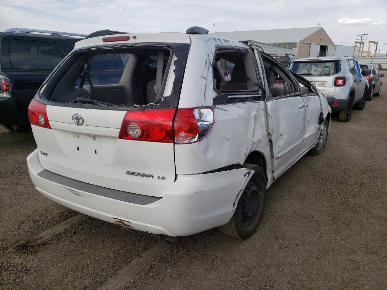 Photo 4 from auction – 2007 TOYOTA SIENNA CE with VIN 5TDZK23C57S059264