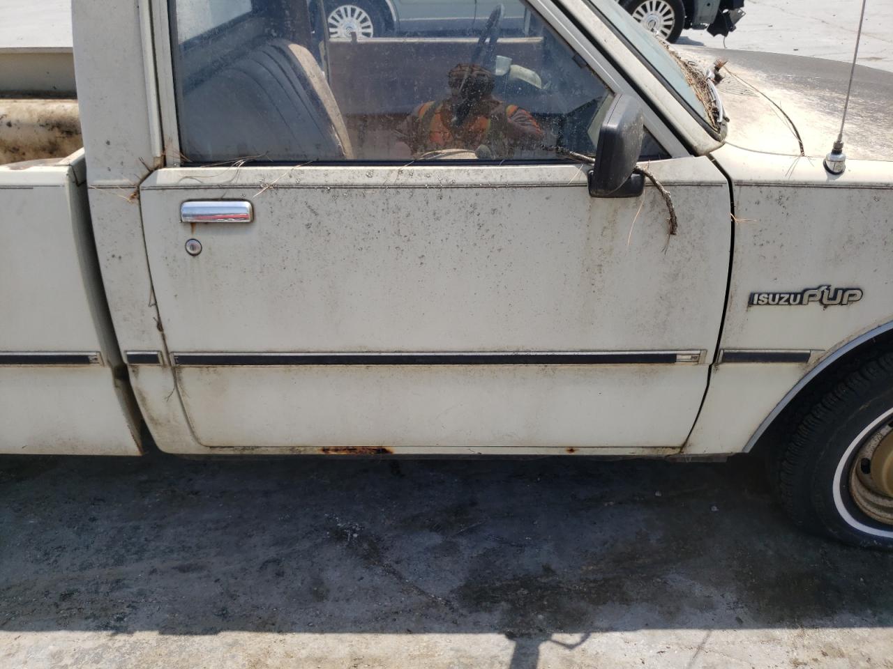 Photo 9 from auction – 1986 ISUZU PUP with VIN JAABL14A4G0738717