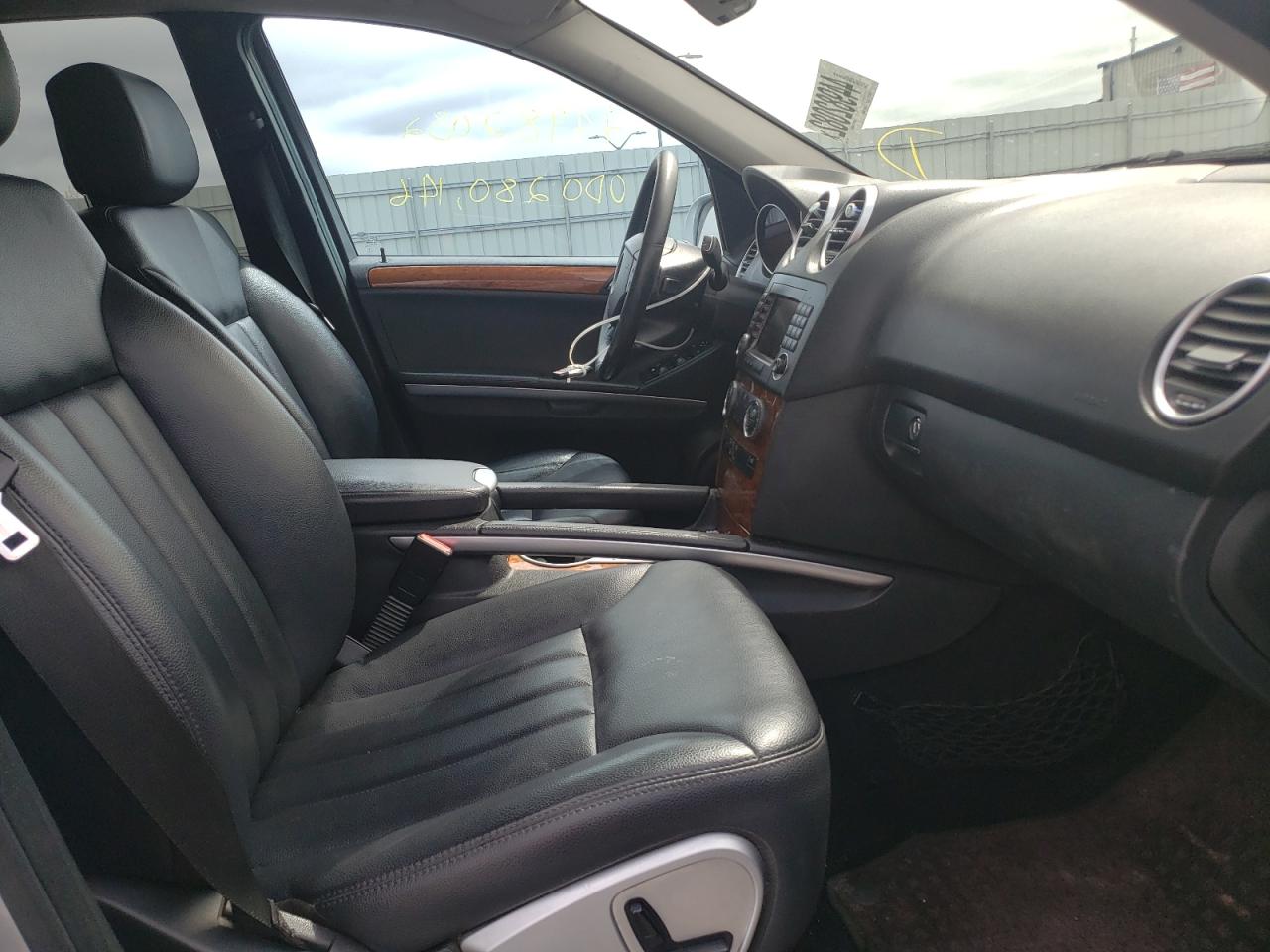 Photo 5 from auction – 2007 MERCEDES-BENZ ML 350 with VIN 4JGBB86E47A231844