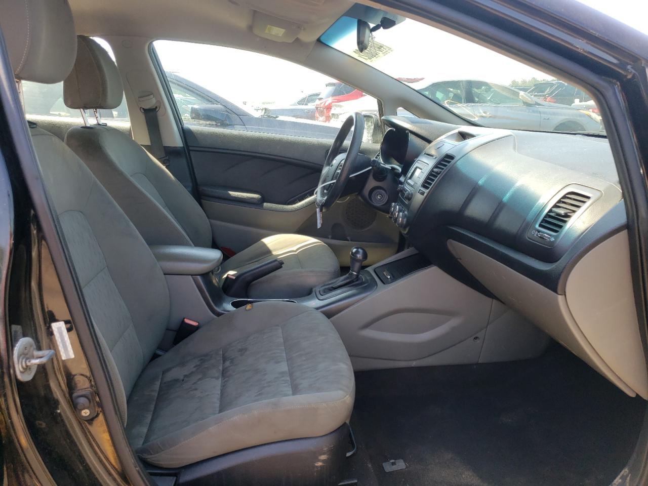 Photo 5 from auction – 2014 KIA FORTE LX with VIN KNAFK4A67E5252723