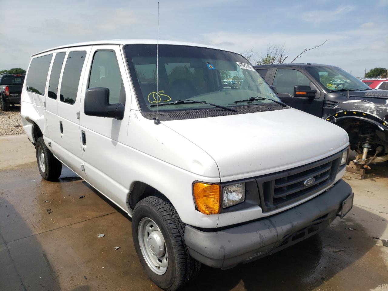 FORD ECONOLINE 2005 with VIN 1FMRE11WX5HA58901 - Photo from auction
