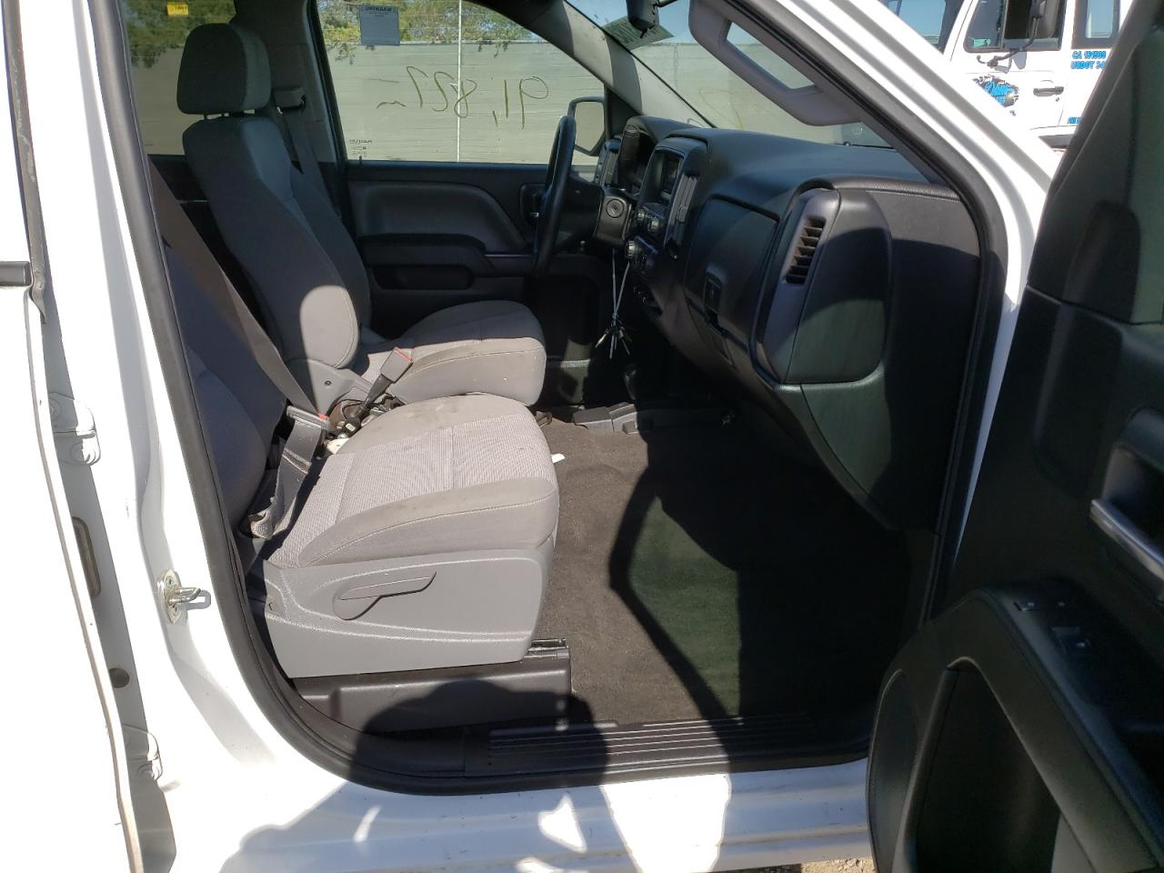 Photo 5 from auction – 2015 CHEVROLET SILVERADO with VIN 3GCUKPEC1FG226494