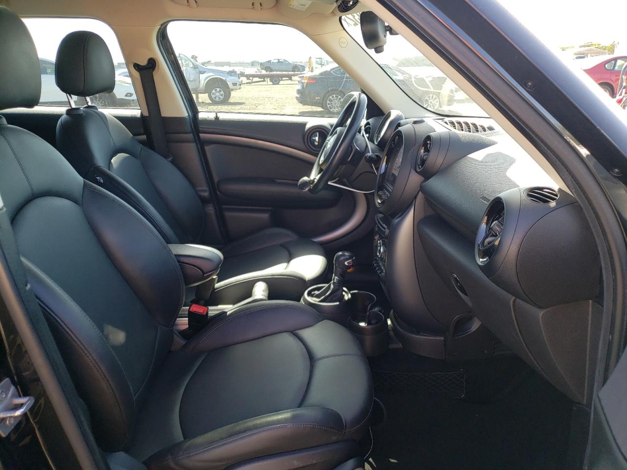 Photo 5 from auction – 2013 MINI COOPER S C with VIN WMWZC3C56DWP23066