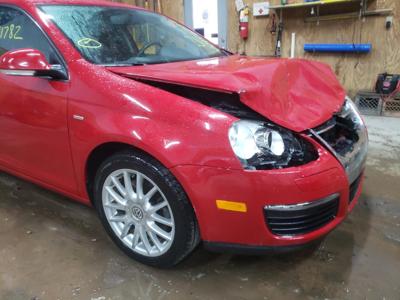 Photo 9 from auction – 2008 VOLKSWAGEN JETTA WOLF with VIN 3VWRJ71K28M182156