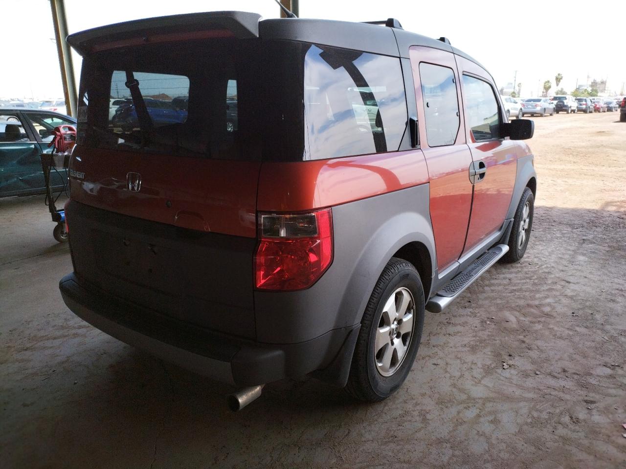 Photo 4 from auction – 2003 HONDA ELEMENT EX with VIN 5J6YH28513L010802