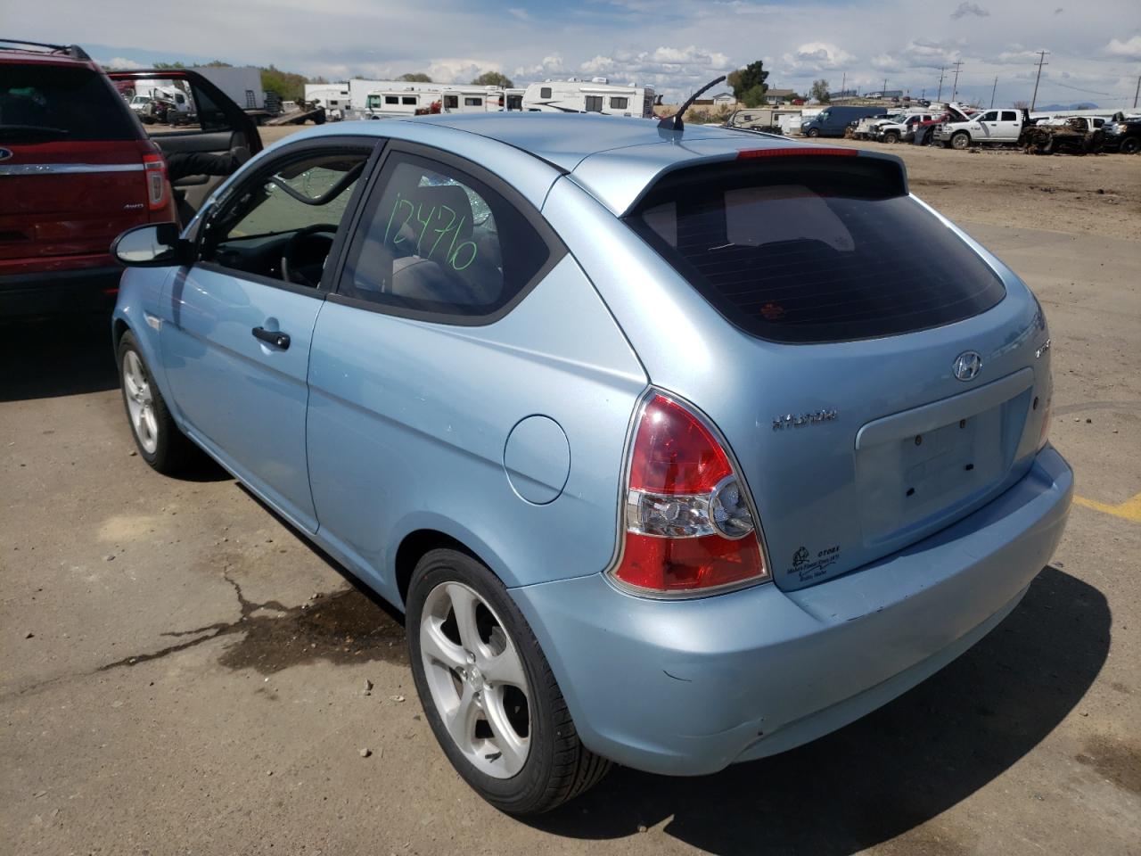 Photo 3 from auction – 2007 HYUNDAI ACCENT GS with VIN KMHCM36C67U050503