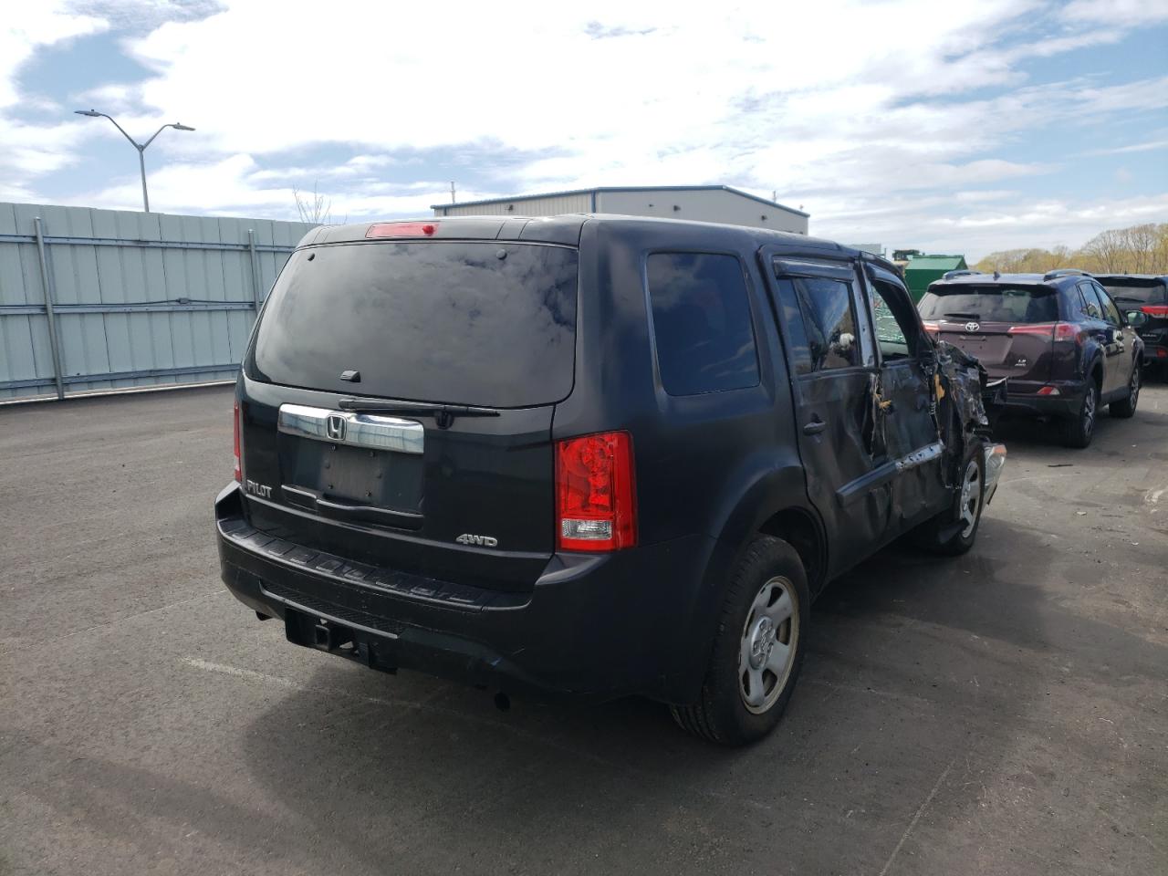 Photo 4 from auction – 2013 HONDA PILOT LX with VIN 5FNYF4H22DB079306