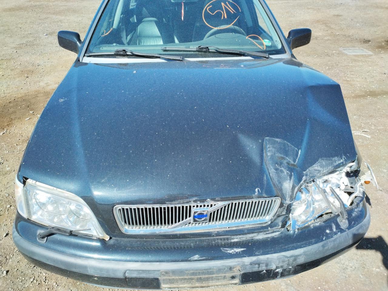 Zdjęcie 7 z aukcji – 2000 VOLVO V40 z VIN YV1VW2559YF535920