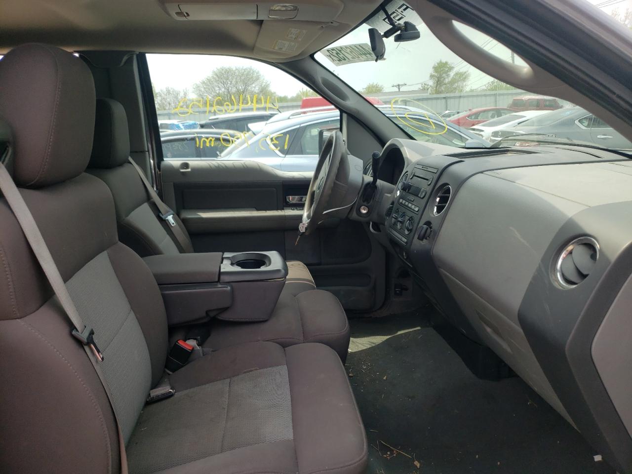 Photo 5 from auction – 2005 FORD F150 with VIN 1FTPX14555NA50215