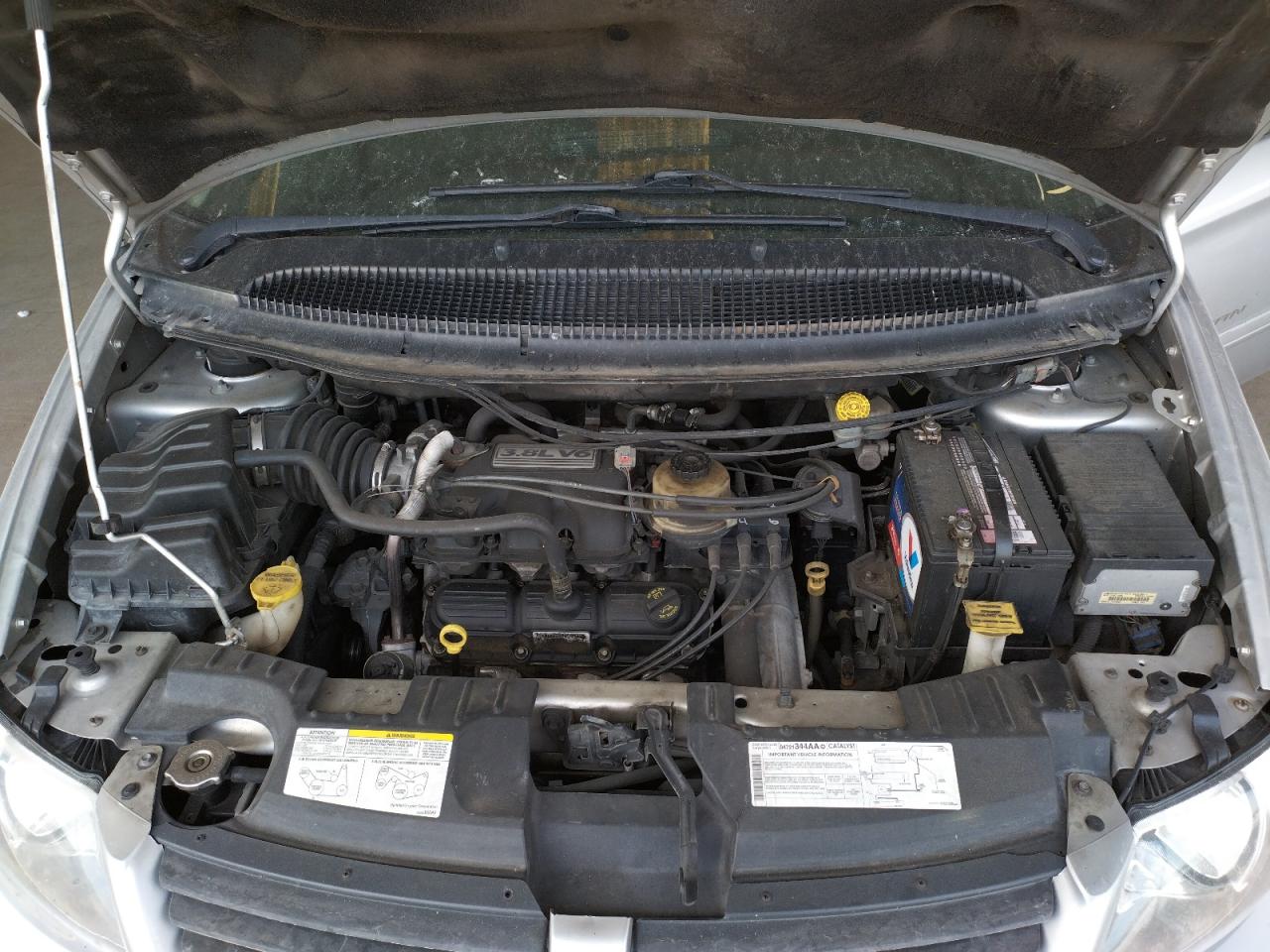 Photo 7 from auction – 2005 DODGE GRAND CARA with VIN 2D4GP44L05R596457
