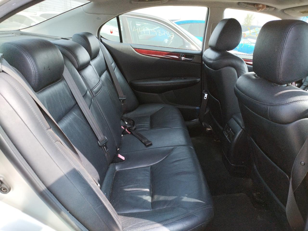 Photo 6 from auction – 2004 LEXUS ES 330 with VIN JTHBA30G345022974