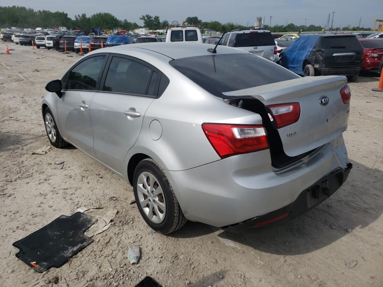 Photo 3 from auction – 2015 KIA RIO LX with VIN KNADM4A35F6440823