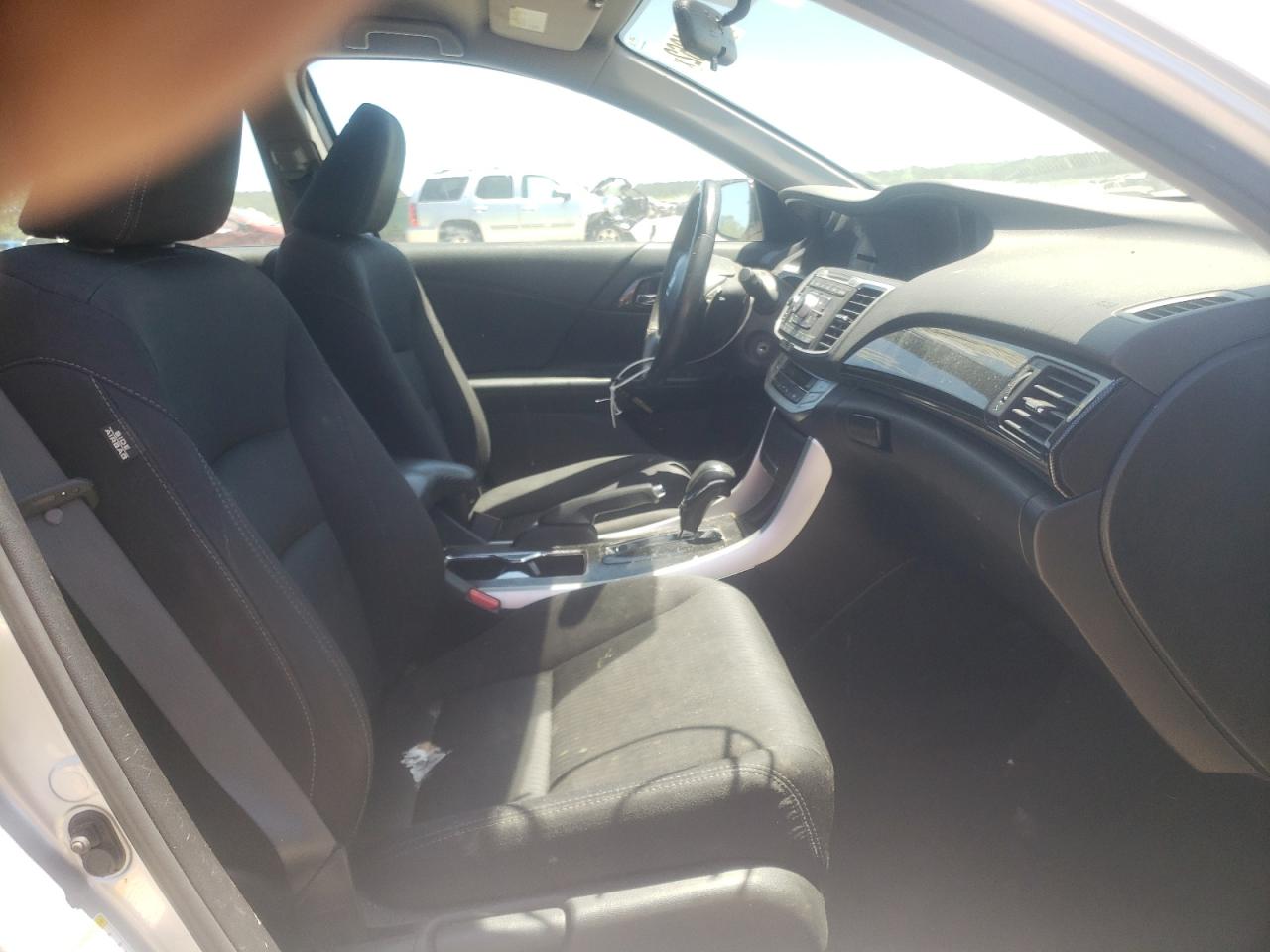 Photo 5 from auction – 2014 HONDA ACCORD SPO with VIN 1HGCR2F53EA130908