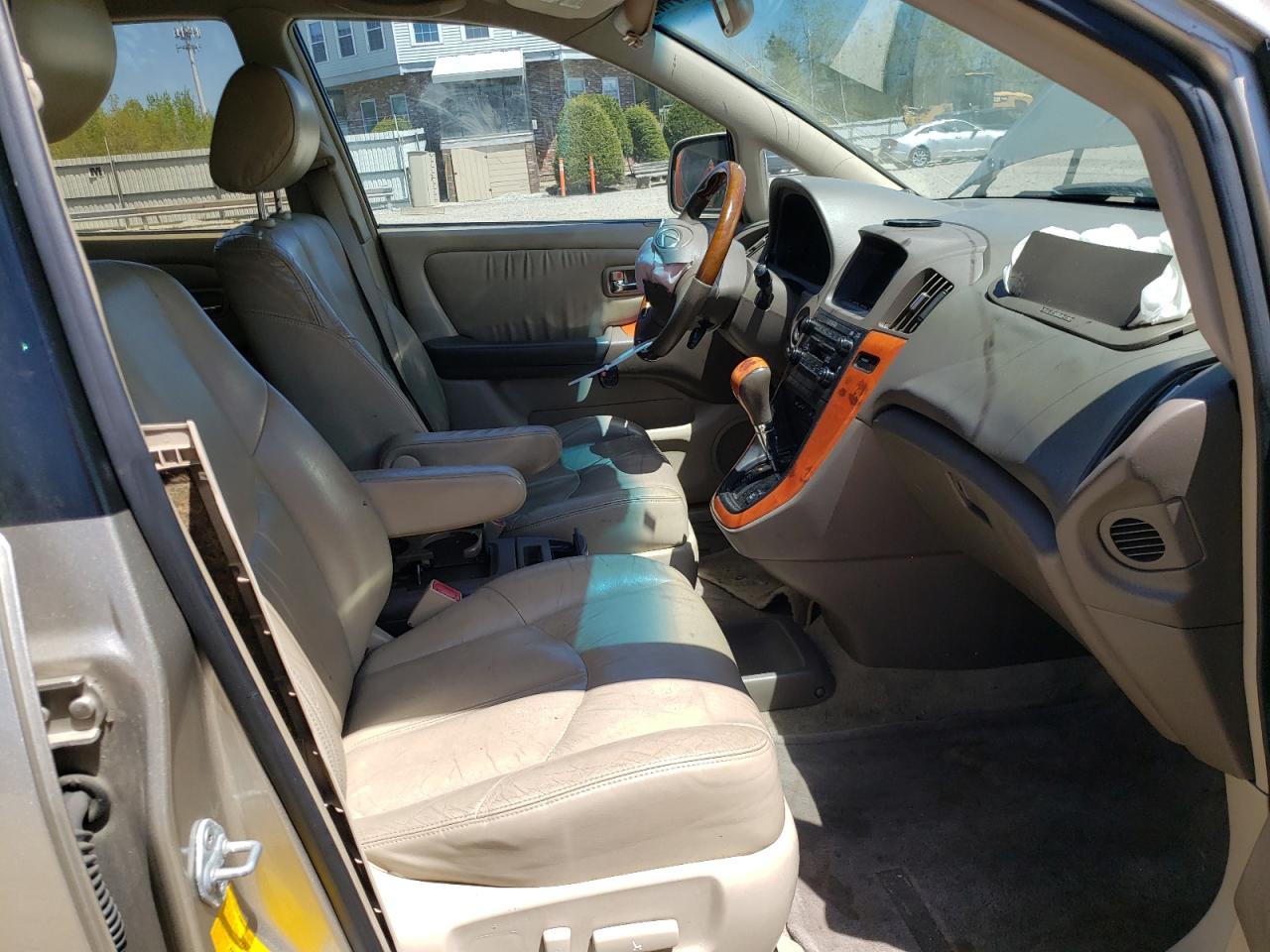 Photo 5 from auction – 2003 LEXUS RX 300 with VIN JTJHF10U730311811