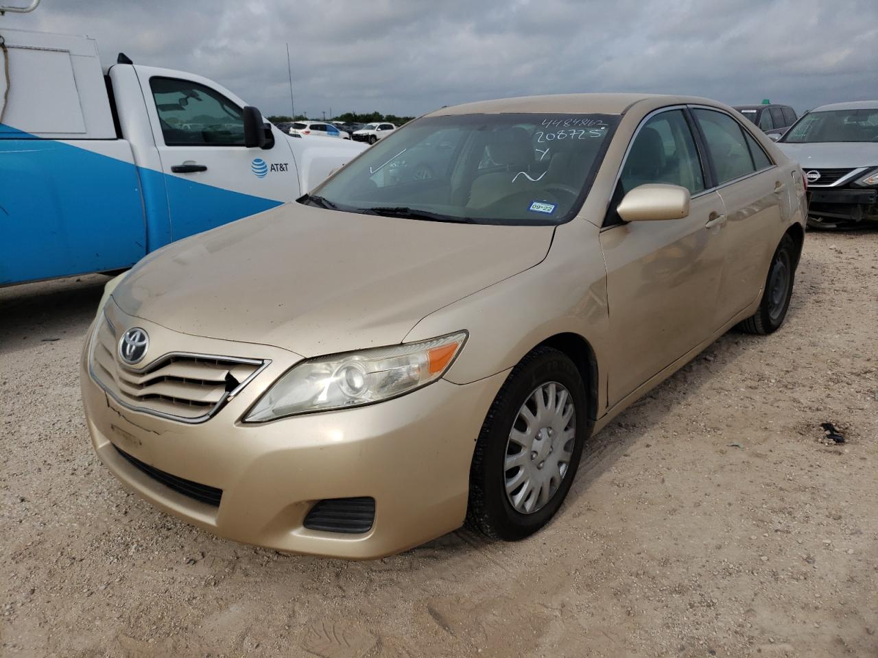 Photo 2 from auction – 2010 TOYOTA CAMRY BASE with VIN 4T1BF3EK1AU100360