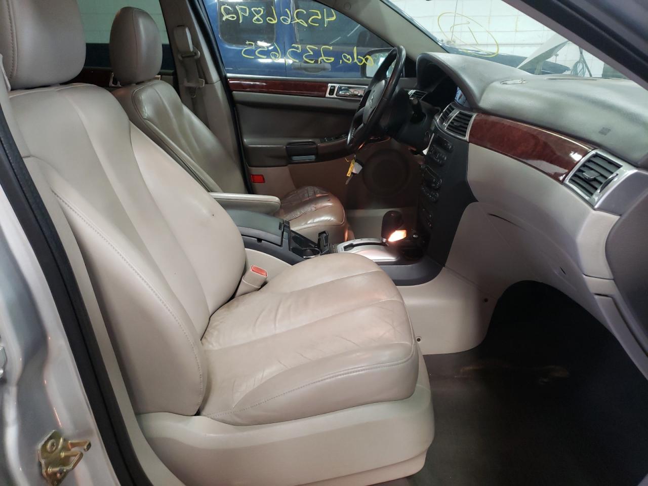 Photo 5 from auction – 2004 CHRYSLER PACIFICA with VIN 2C8GF684X4R302347