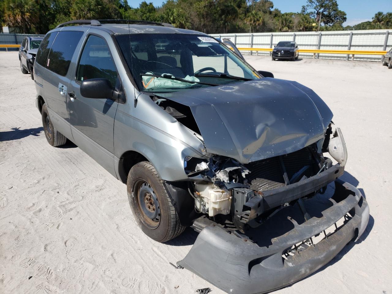 Photo 1 from auction – 2000 TOYOTA SIENNA LE with VIN 4T3ZF13C5YU266140