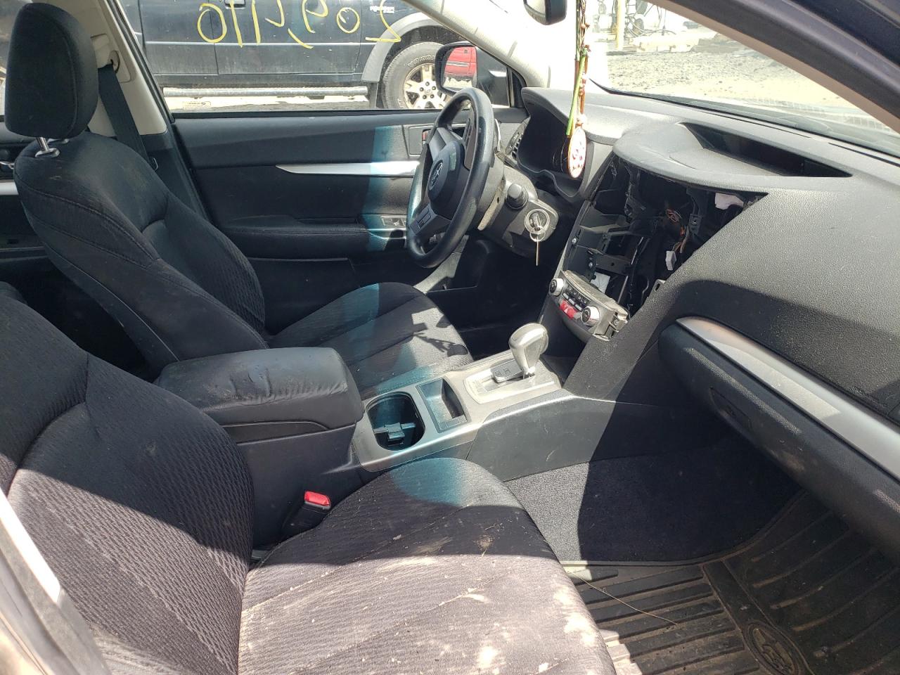 Photo 5 from auction – 2010 SUBARU LEGACY 2.5 with VIN 4S3BMBA6XA3236473
