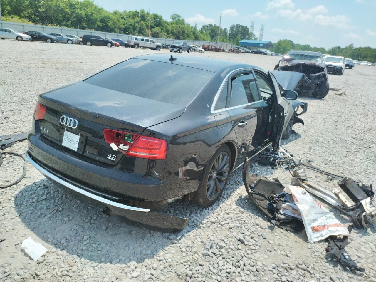 Photo 4 from auction – 2011 AUDI A8 L QUATT with VIN WAURVAFD9BN020890