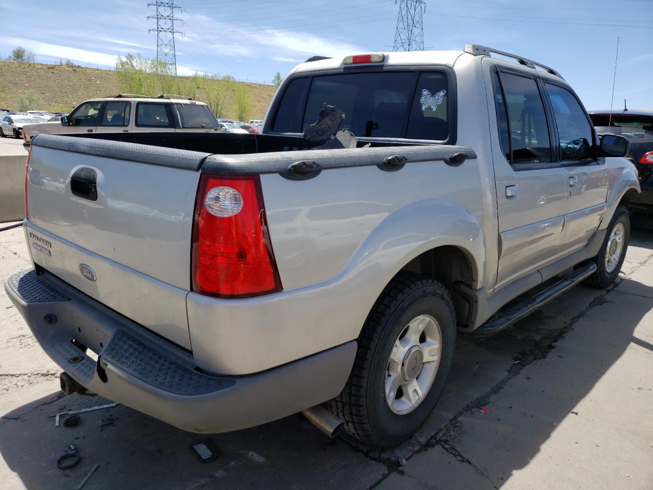 Photo 4 from auction – 2002 FORD EXPLORER S with VIN 1FMZU77E12UC75969
