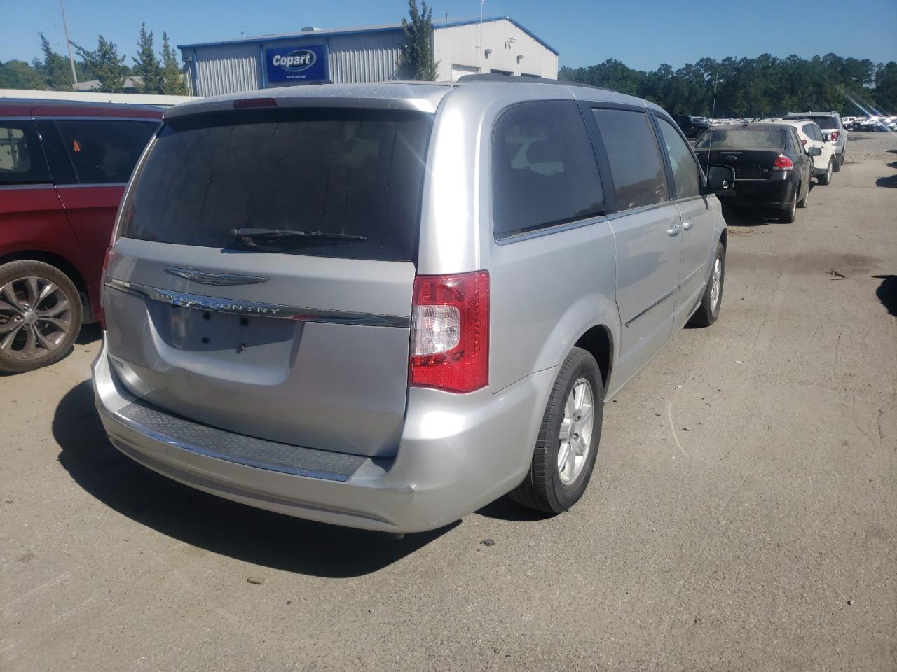 Photo 4 from auction – 2011 CHRYSLER TOWN & COU with VIN 2A4RR5DG2BR681668