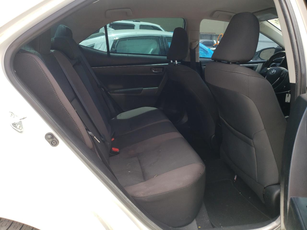 Photo 6 from auction – 2017 TOYOTA COROLLA with VIN 5YFBURHE2HP659989