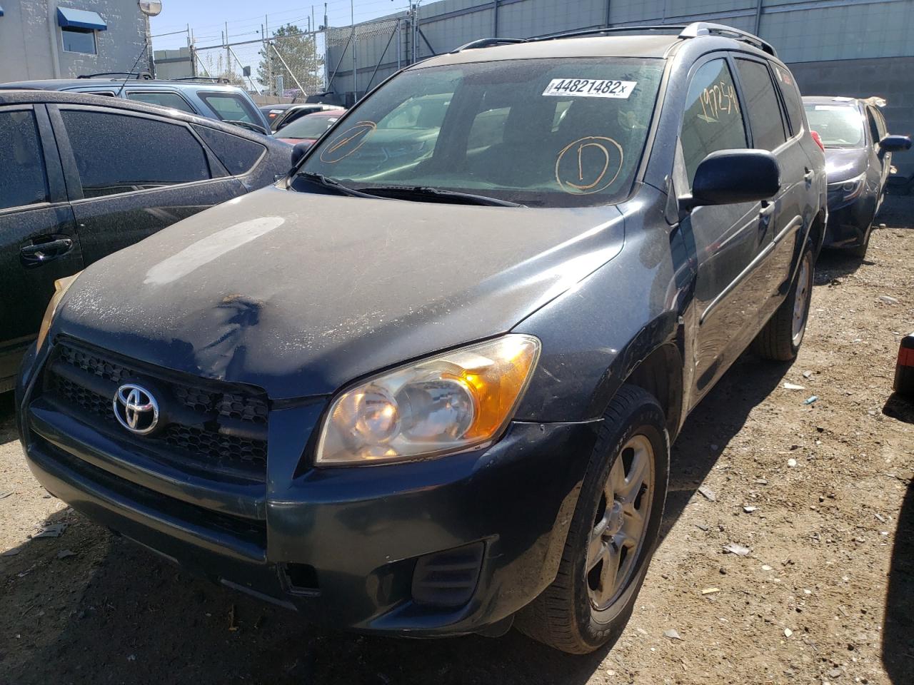 Photo 2 from auction – 2009 TOYOTA RAV4 with VIN JTMBF33V39D005814