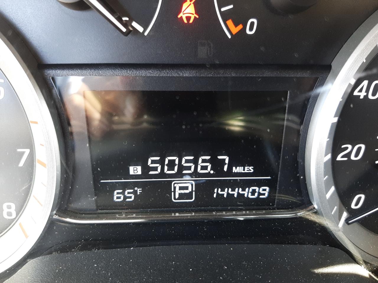 Photo 8 from auction – 2015 NISSAN SENTRA S with VIN 3N1AB7AP2FL628692