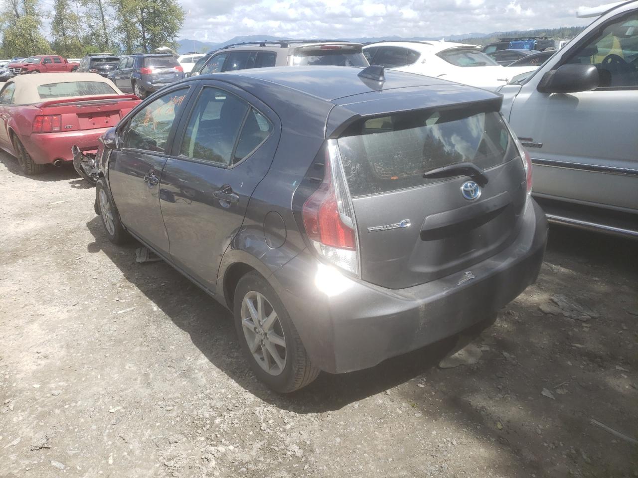 Photo 3 from auction – 2015 TOYOTA PRIUS C with VIN JTDKDTB37F1101724