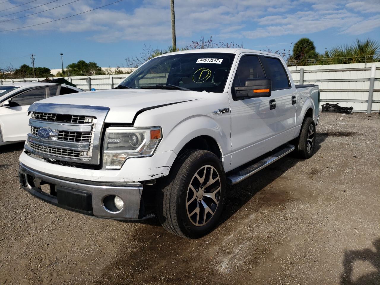Photo 2 from auction – 2014 FORD F150 SUPER with VIN 1FTFW1CF5EFC63099