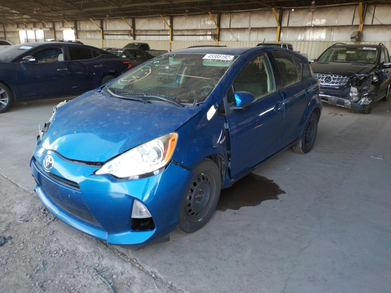 Photo 2 from auction – 2014 TOYOTA PRIUS C with VIN JTDKDTB31E1066709