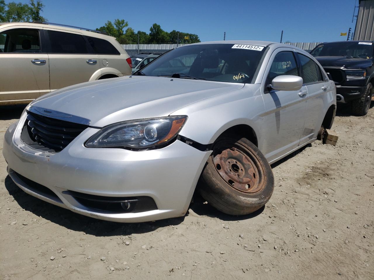 Photo 2 from auction – 2012 CHRYSLER 200 S with VIN 1C3CCBHG3CN163769