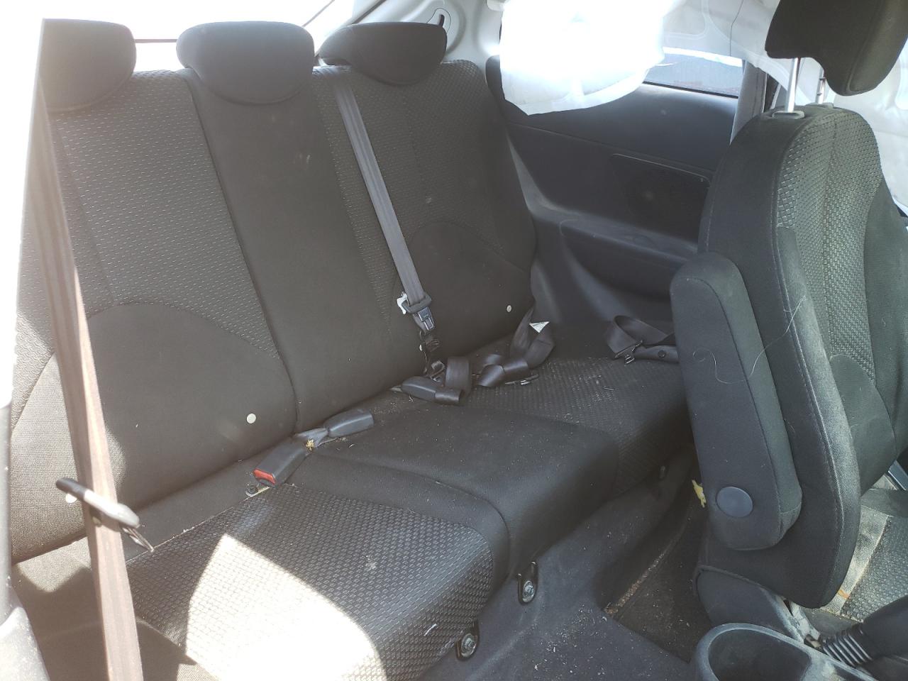 Photo 6 from auction – 2007 HYUNDAI ACCENT GS with VIN KMHCM36C07U054031