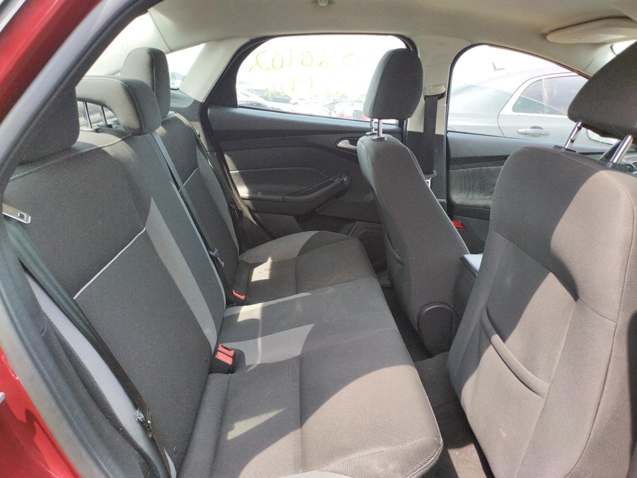 Photo 6 from auction – 2014 FORD FOCUS SE with VIN 1FADP3F20EL340350