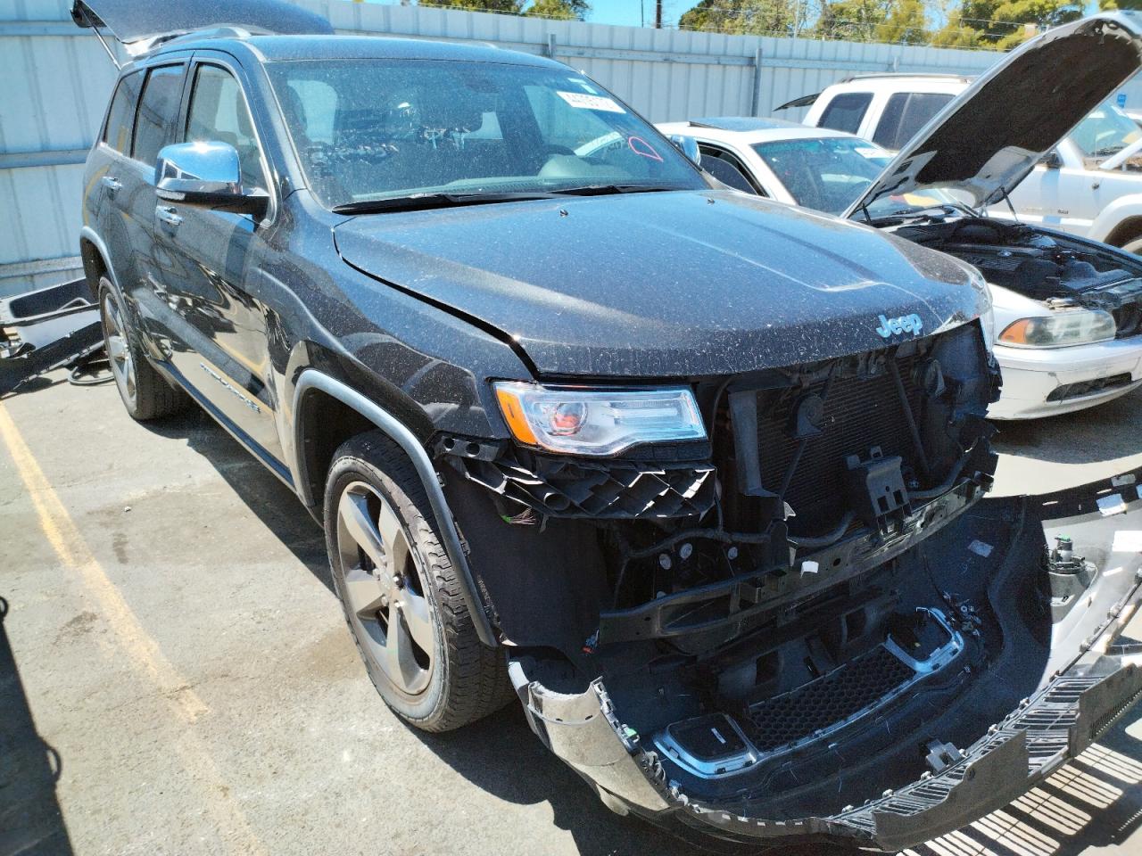 Photo 1 from auction – 2015 JEEP GRAND CHER with VIN 1C4RJFBGXFC606527
